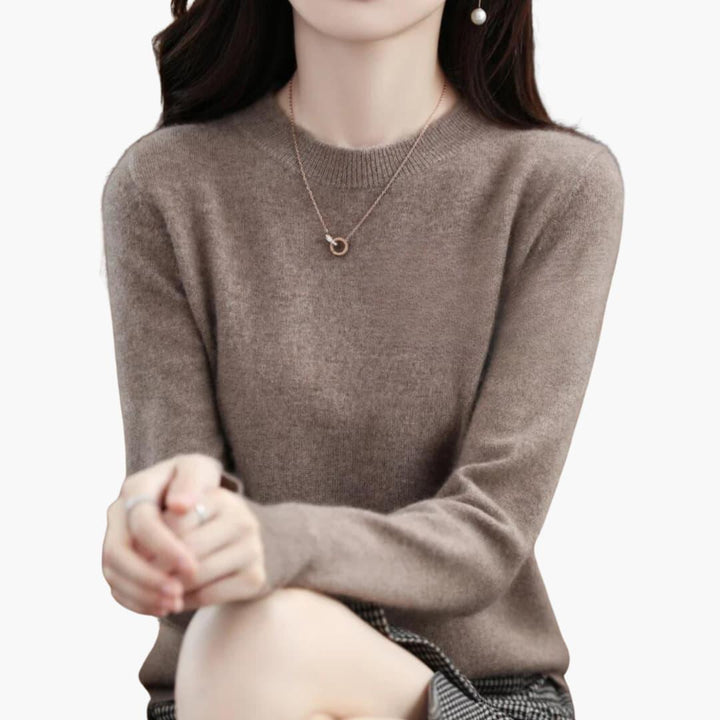 Stylish Wool Sweater for Women - WardrobeVogue